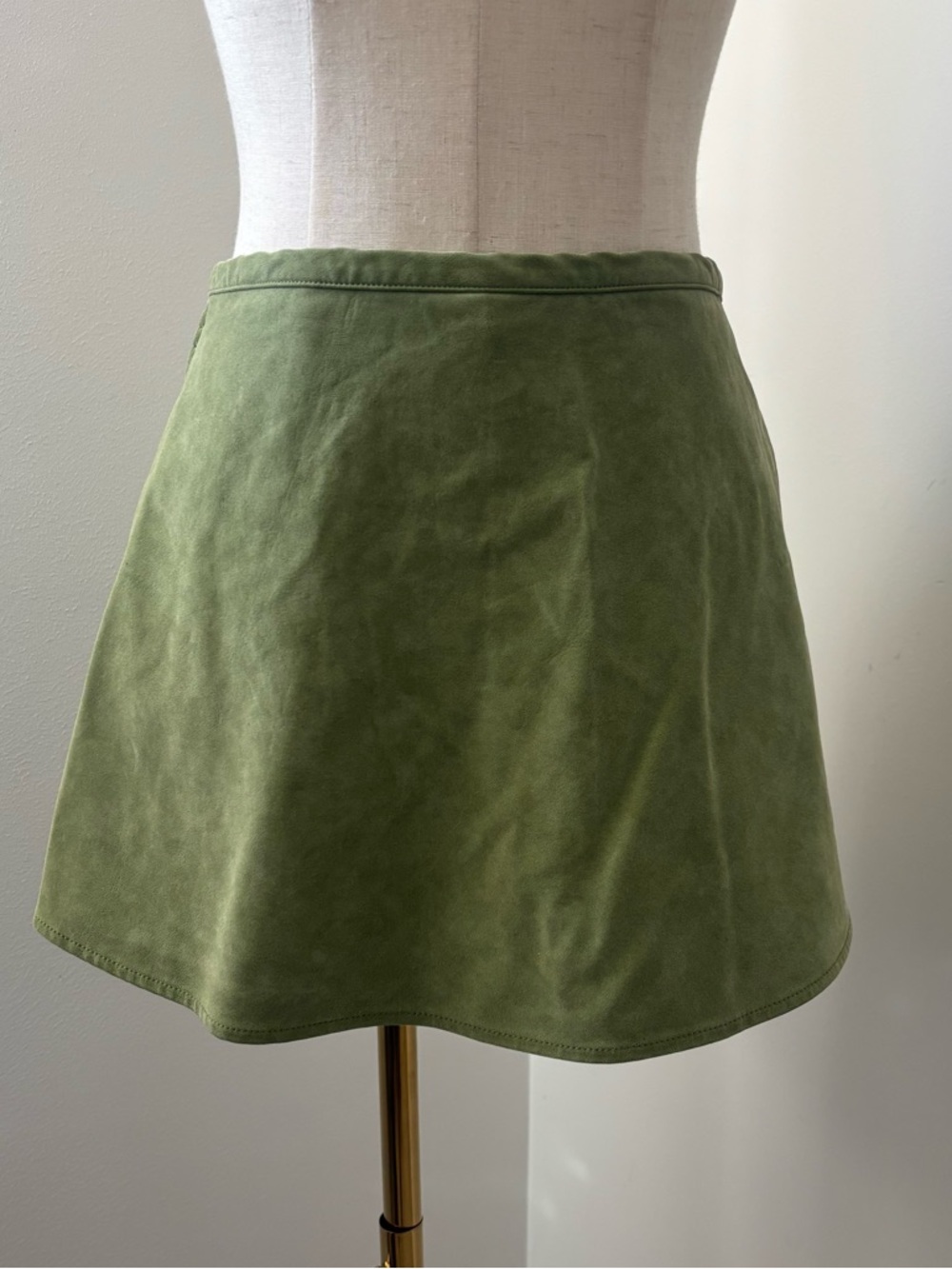 We The Free Paradise Found Green Vegan Suede Skort - Picture 5 of 14